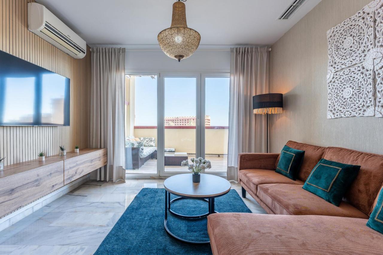 Benalmadena Beachfront Retreat Big Balcony And City Sea Views Apartment ภายนอก รูปภาพ