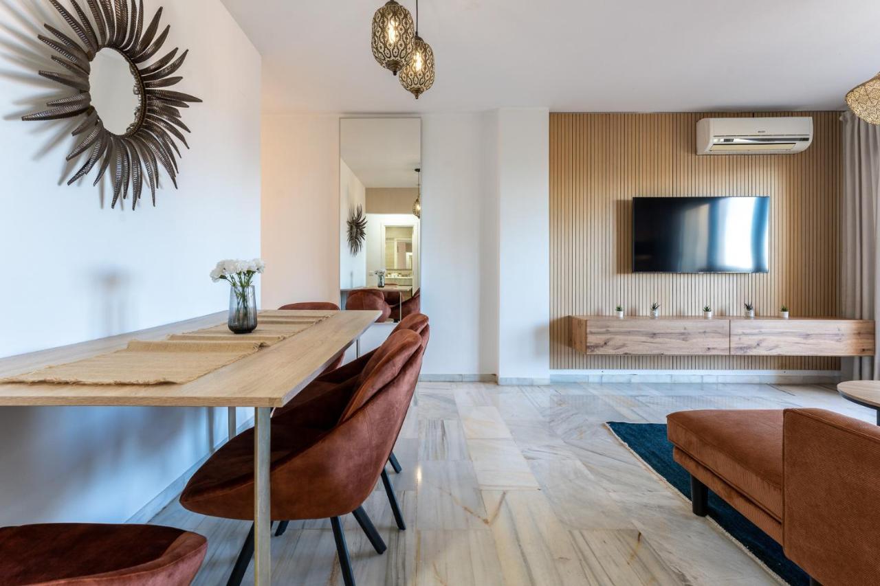 Benalmadena Beachfront Retreat Big Balcony And City Sea Views Apartment ภายนอก รูปภาพ